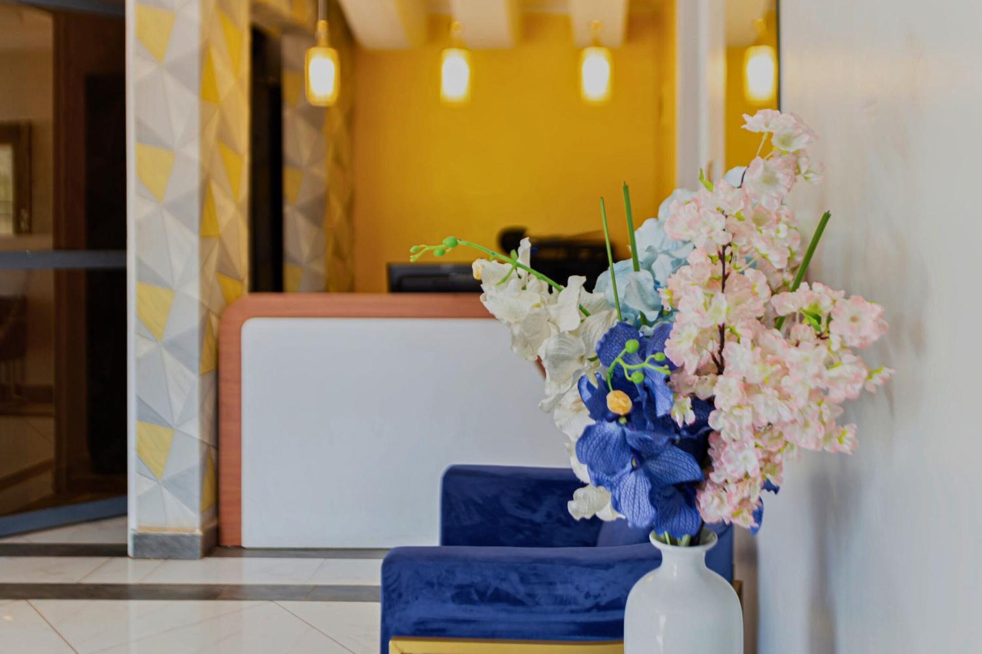 Raha Hotel & Suites ไนโรบี ภายนอก รูปภาพ